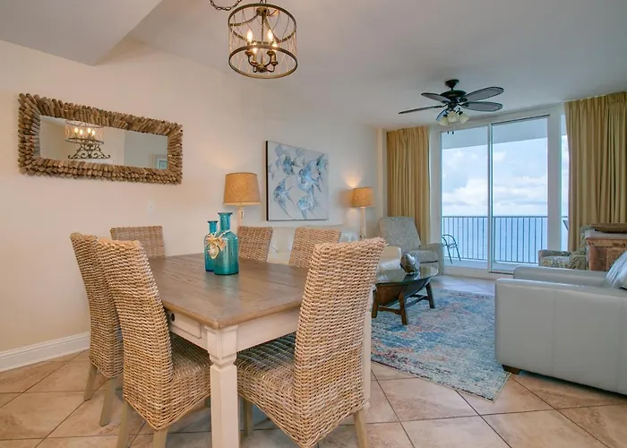 Lighthouse 1606 Apartment *