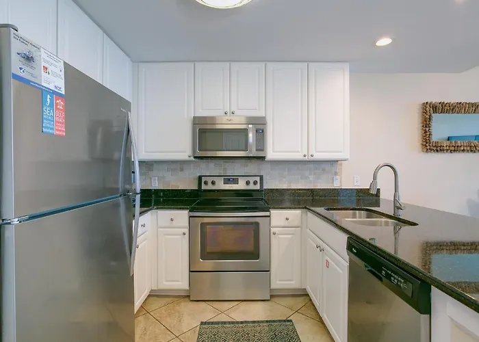Lighthouse 1606 Apartment